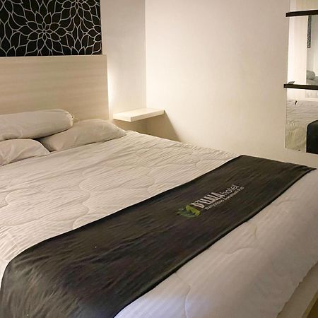 Reddoorz Near Pantai Idola Banyutowo Hotel D'Llala Pati Εξωτερικό φωτογραφία